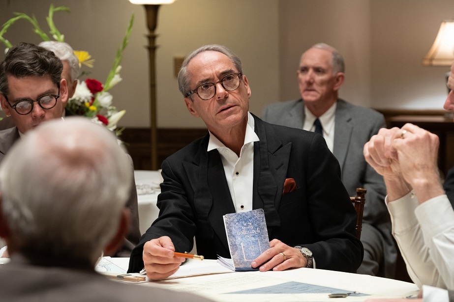 「オッペンハイマー」原爆を開発した米物理学者の栄光と”赤狩り”による失脚の波乱人生