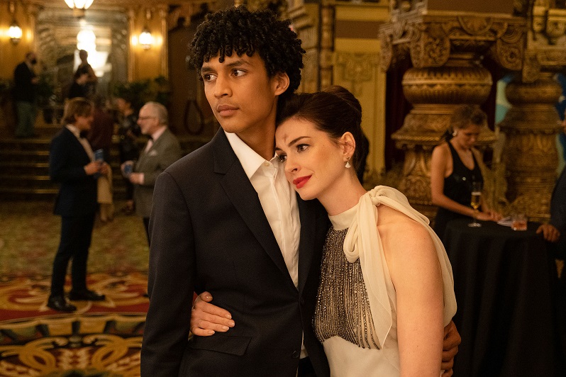 「ブルックリンでオペラを」アン・ハサウェイ主演＆プロデュース　⻘天の霹靂のラブストーリー
