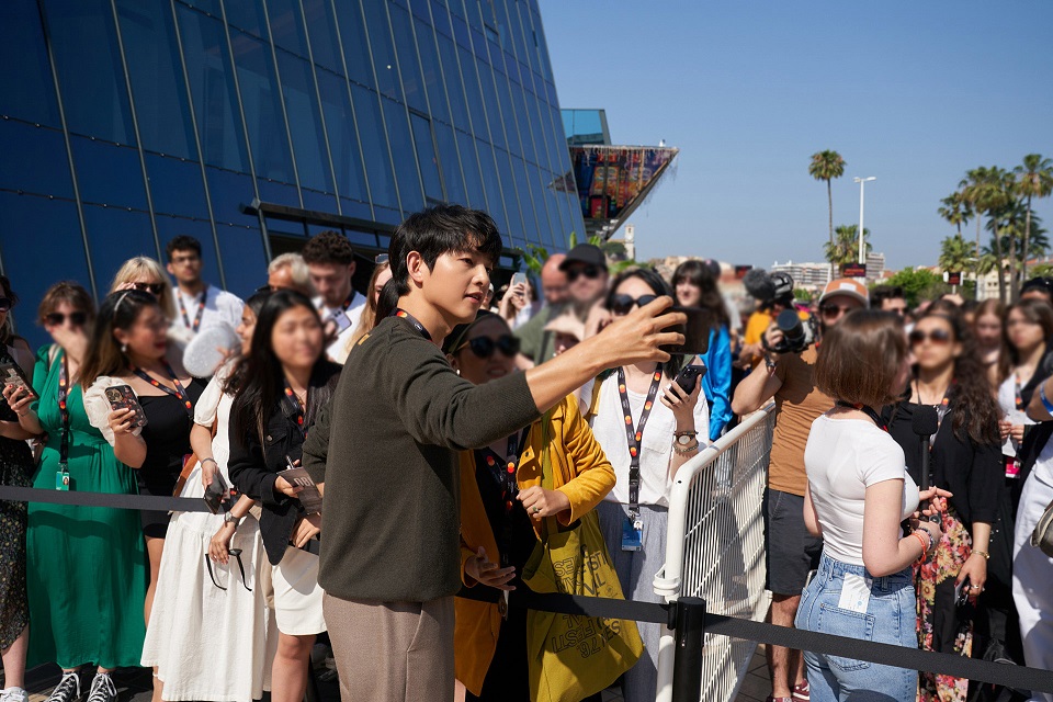 「このろくでもない世界で」ソン・ジュンギのオフィシャル・インタビュー＆コメント映像解禁