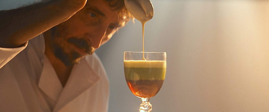 
「美食家ダリのレストラン」　天才芸術家ダリの芸術世界と天才シェフの芸術的料理の数奇なドラマ