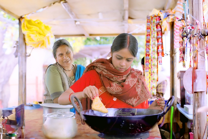 「花嫁はどこへ？」 ハートウォ―ミングなインドの花嫁取り違え騒動
