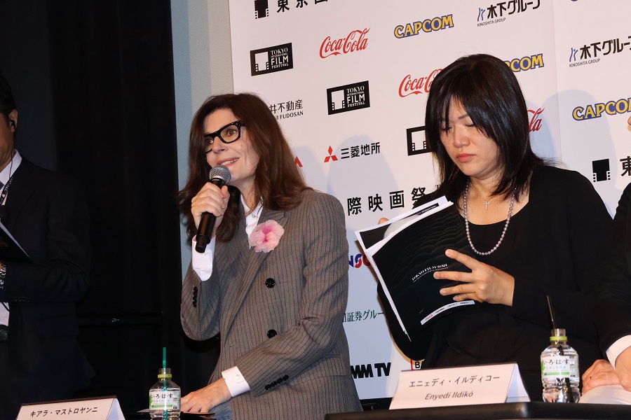 >第37回東京国際映画祭　トニー・レオン審査委員長と橋本愛ら審査委員会見
