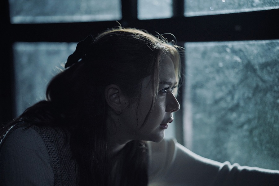 村重杏奈主演のホラー映画「悪鬼のウイルス」予告編＆場面写真公開
