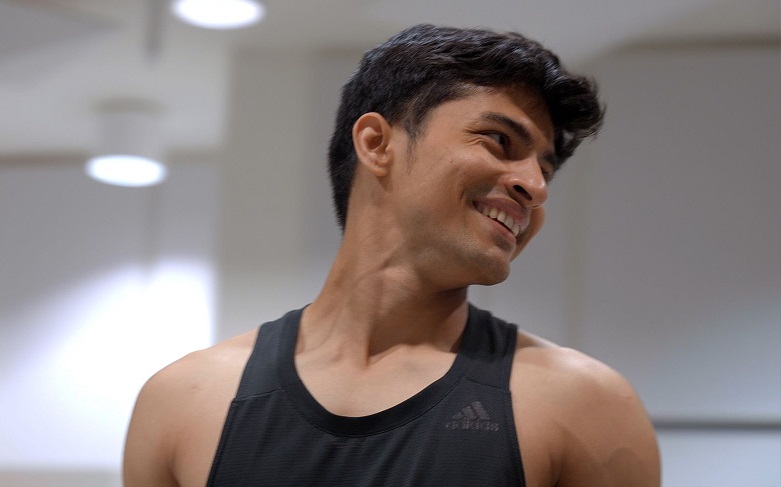 ドキュメント映画「コール・ミー・ダンサー」　バレエの虜になった遅咲きのダンサー、マニーシュの苦闘と奇跡