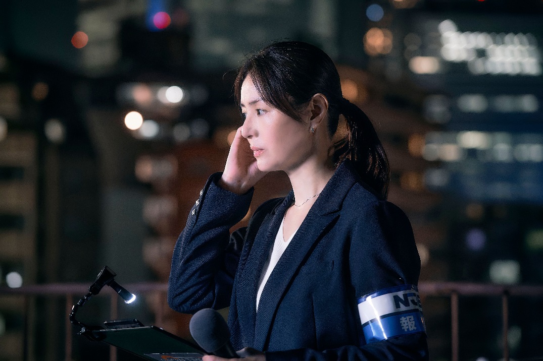 映画「ショウタイムセブン」　阿部寛VS爆破犯の極限交渉TVスポット映像&場面写真公開