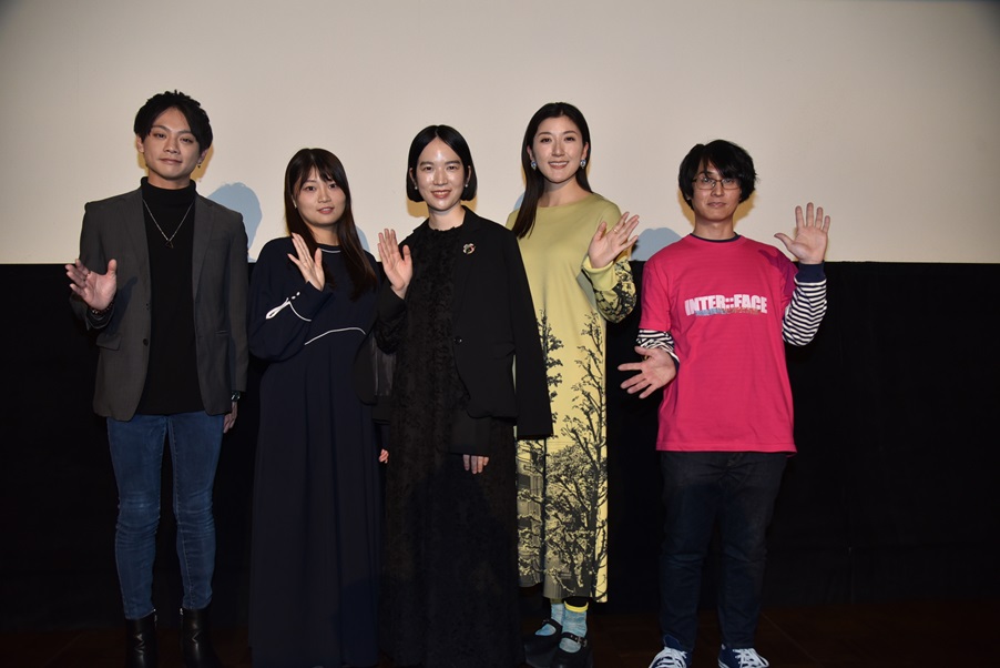 映画「INTER::FACE 知能機械犯罪公訴部」　公開記念舞台挨拶　下向拓生監督、吉見茉莉奈、大山真絵子、合田純奈、澤谷一輝が登壇
