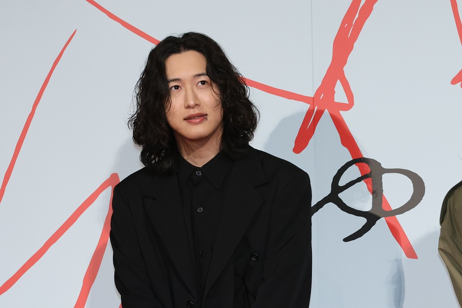 映画「ゆきてかへらぬ」公開記念舞台挨拶 広瀬すず、木戸大聖、岡田将生、キタニタツヤ、根岸吉太郎監督登壇