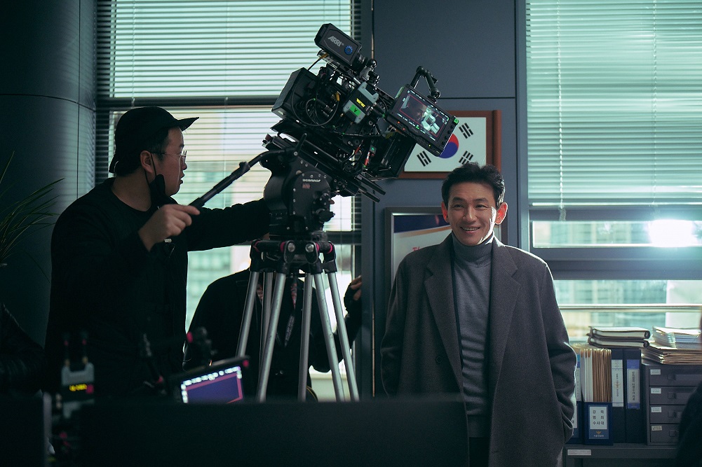 ファン・ジョンミン主演「ベテラン 凶悪犯罪捜査班」　新規場面写真＆メイキング写真解禁
