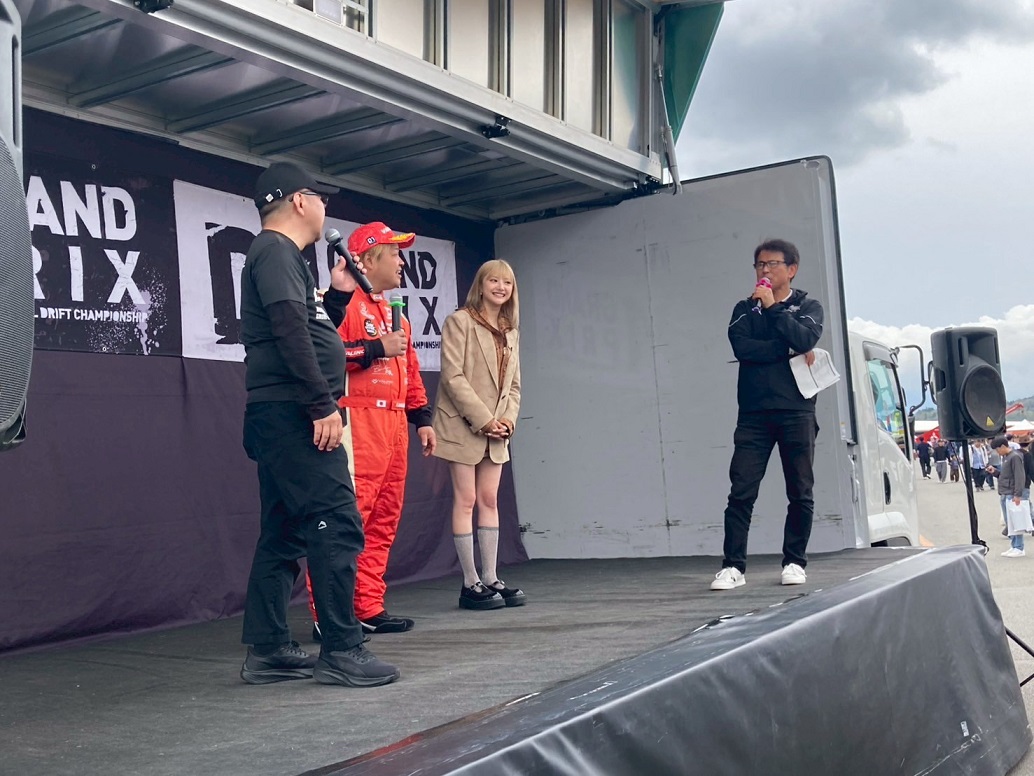 ドリフトエンターテイメント映画「ALIVEHOON アライブフーンBeyond the limit」製作決定報告イベント　主演・安斉かれん、下山天監督登壇