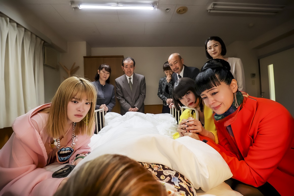 大地真央、映画初主演「ゴッドマザー〜コシノアヤコの生涯〜」完成披露上映会に”コシノ・ファミリー”が勢ぞろい