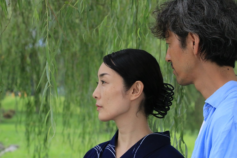 映画「骨なし灯籠」大切な人を亡くしたひとりの男の癒しと再生の物語
