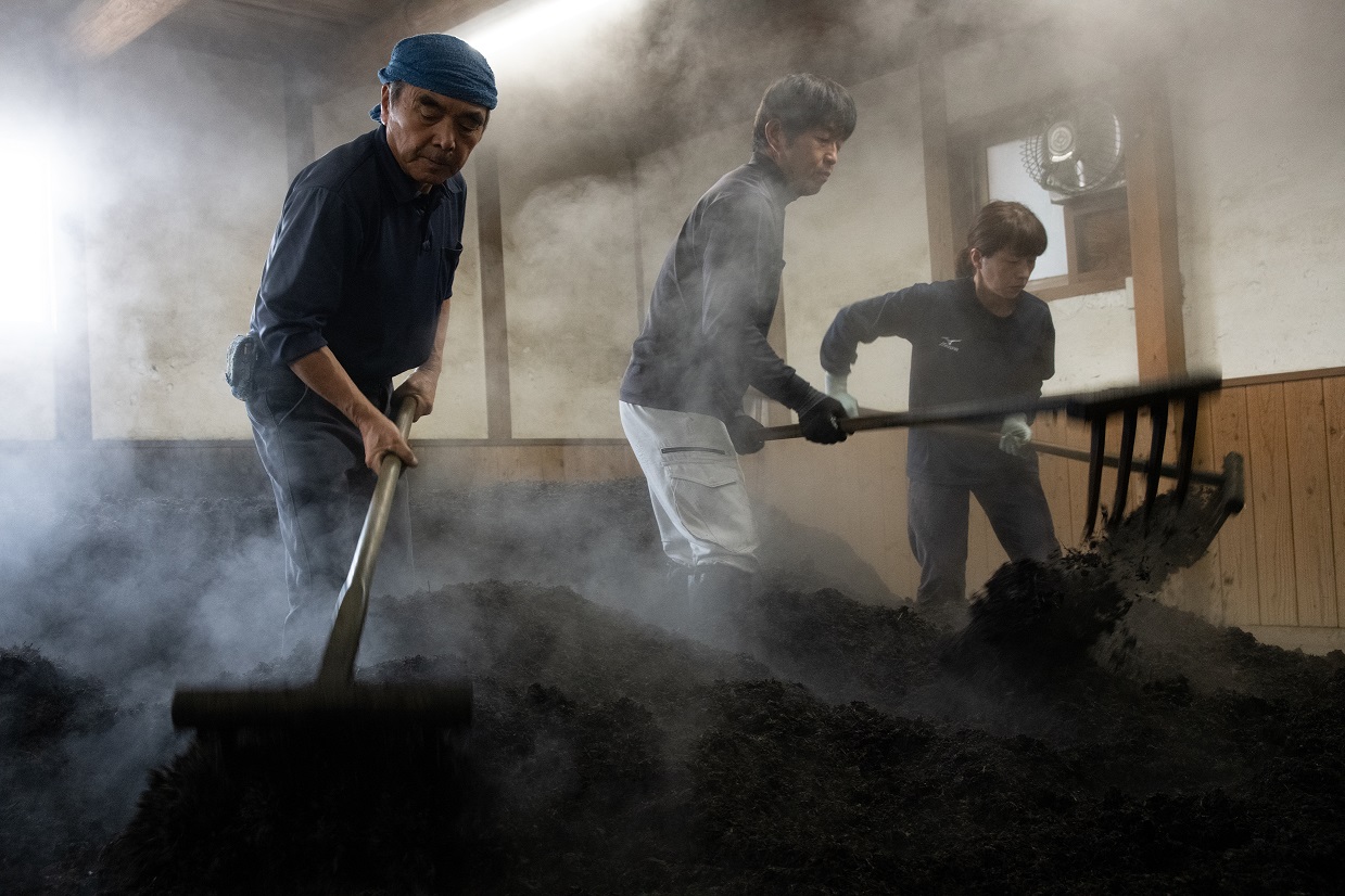 ドキュメンタリー映画「炎はつなぐ」 知られざる職人の技を求めて、写真家・大西暢夫が全国を駆け巡った旅の記録 7月19日公開決定