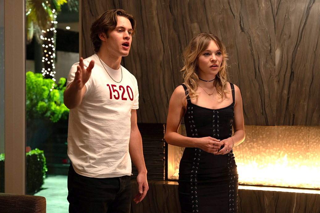 「BAD GENIUS／バッド・ジーニアス」　天才高校生が世界を欺く前代未聞のカニング計画　ポスター・場面写真・予告編解禁