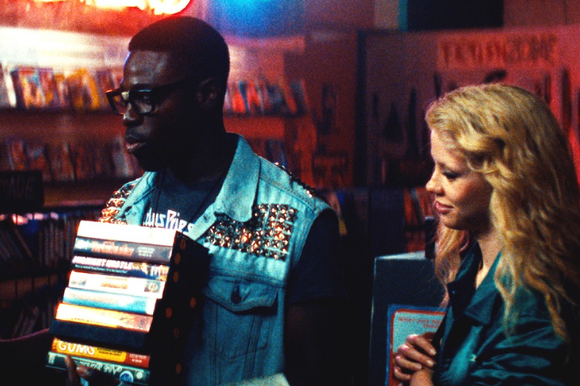 「MaXXXine マキシーン」ミア・ゴスが熱演の80年代ハリウッドの暗黒面を描く異色スリラー