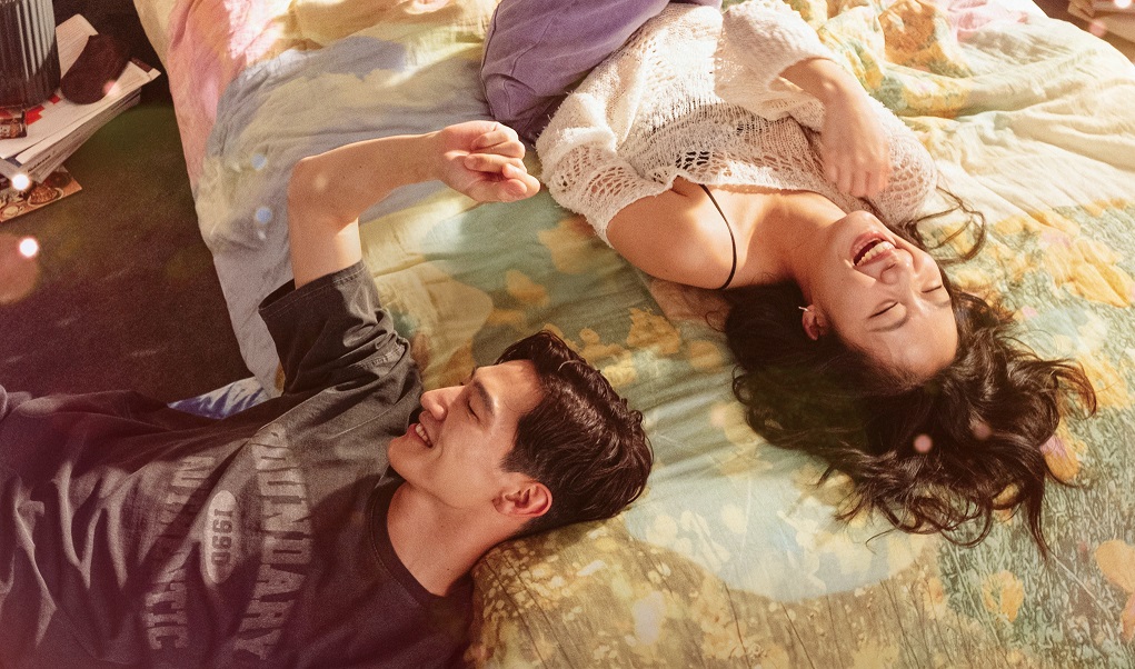 映画「ラブ・イン・ザ・ビッグ・シティ」自由奔放な女性とゲイ男性の波乱の友情とそれぞれの恋愛