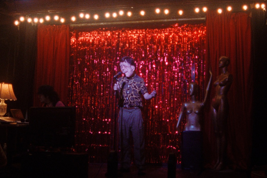 映画「顔を捨てた男」A2製作、セバスチャン・スタン主演、アーロン・シンバーグ監督の究極の不条理劇