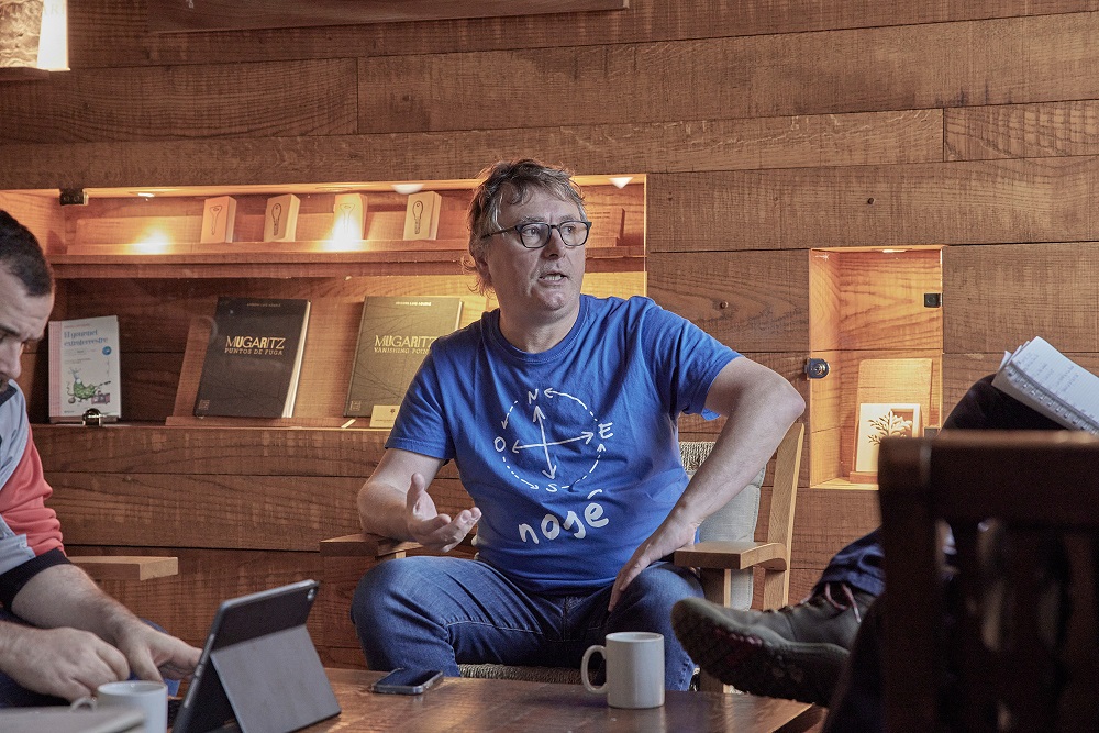 ドキュメンタリ-映画「ムガリッツ」 ”異端の名店”の異次元の独創的料理の舞台裏