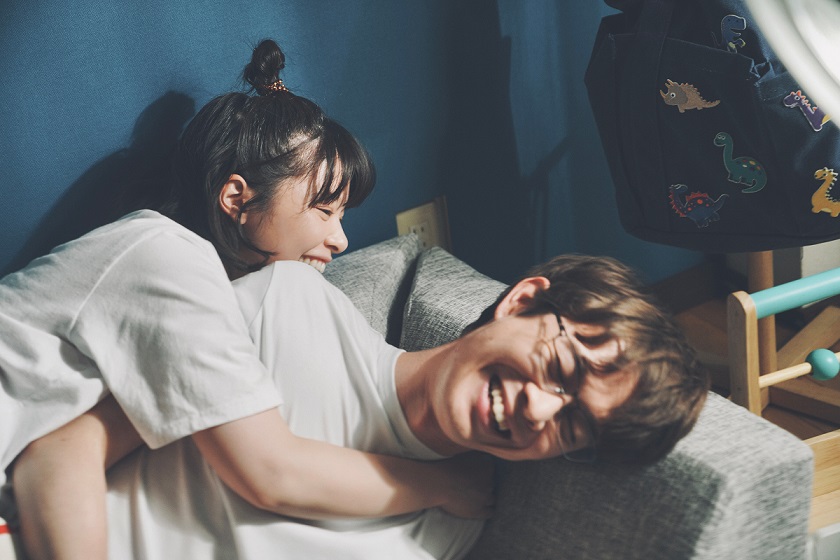 岸井ゆきの＆宮沢氷魚W主演「佐藤さんと佐藤さん」　　　2人の佐藤さんの波乱の15年