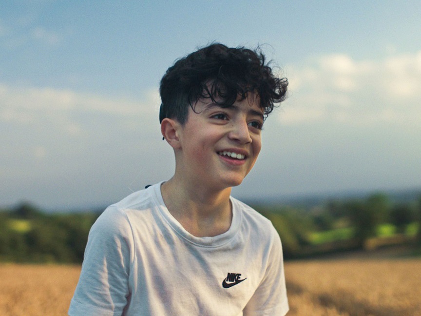 「ぼくの名前はラワン」ろう者の少年が手話を習得し成長していく姿を描く感動のドキュメンタリー