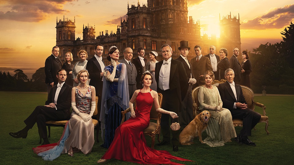 「ダウントン・アビー/グランドフィナーレ」シリーズ最大のスキャンダルが浮上しダウントン・アビー存続の危機が迫る