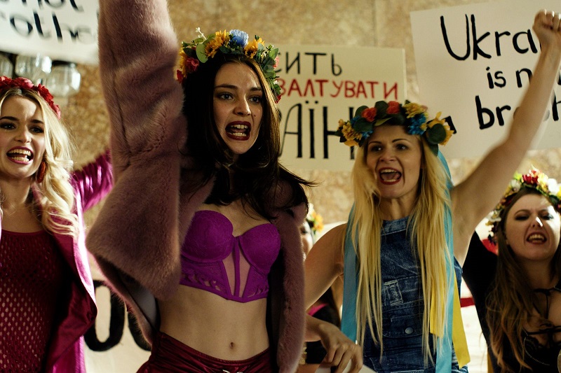 「OXANA 裸の革命家・オクサナ」裸で世界へ抗った女性オクサナ・シャチコの壮絶な半生
