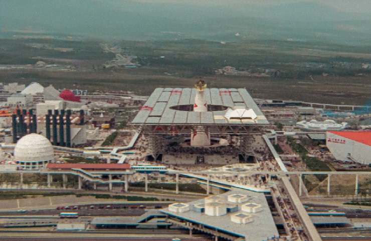 ジュディ・オング主演　「万博追跡　2Kレストア版」　1970年の大阪万博の秘蔵映画が日本公開
　