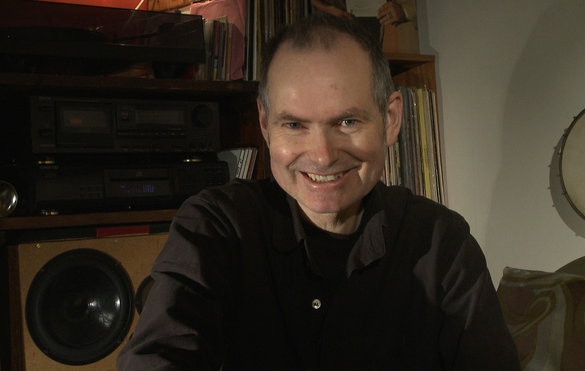 マーク・リンカスの人生と音楽に迫るドキュメンタリー「悲しくて美しい世界／THIS IS SPARKLEHORSE」予告編解禁
　