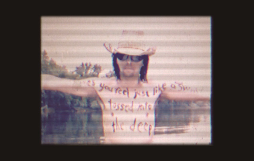 マーク・リンカスの人生と音楽に迫るドキュメンタリー「悲しくて美しい世界／THIS IS SPARKLEHORSE」予告編解禁
　