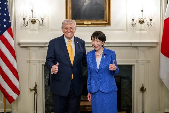 トランプ大統領、高市首相の前で”真珠湾攻撃ジョーク”を飛ばし「恥さらし」の批判も　米メディア報道